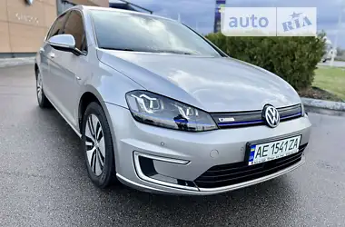 Volkswagen e-Golf 2014 - пробіг 106 тис. км