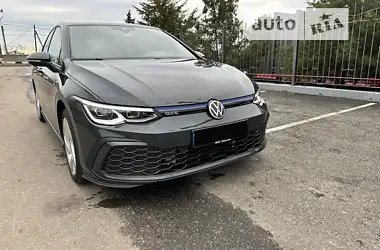 Volkswagen Golf GTE 2020 - пробіг 30 тис. км