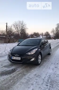 Hyundai Elantra 2012 - пробег 190 тыс. км