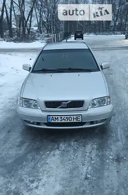 Volvo V40 2003 - пробег 231 тыс. км