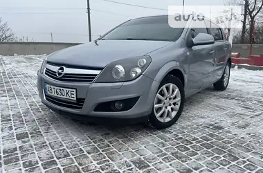 Opel Astra 2009 - пробіг 198 тис. км