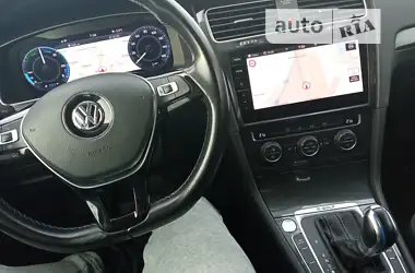 Volkswagen e-Golf 2019 - пробіг 103 тис. км