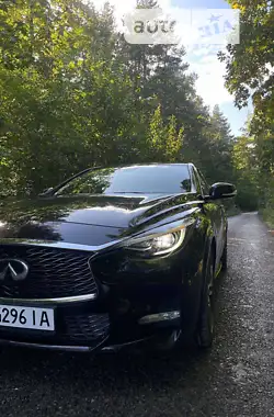 Infiniti Q30 2016 - пробіг 120 тис. км