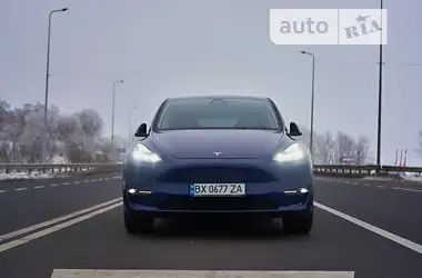 Tesla Model Y 2022 - пробіг 28 тис. км