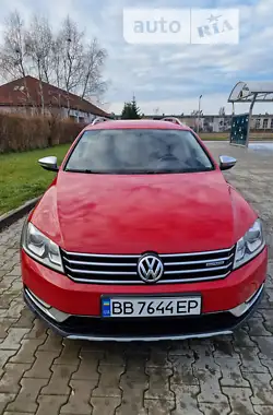 Volkswagen Passat Alltrack 2013 - пробег 251 тыс. км