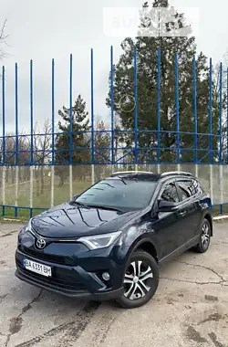 Toyota RAV4 2017 - пробіг 221 тис. км