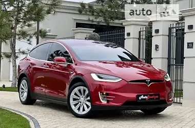 Tesla Model X 2017 - пробіг 104 тис. км