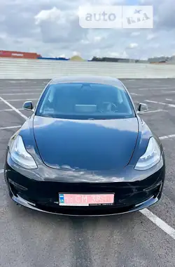 Tesla Model 3 2019 - пробіг 168 тис. км