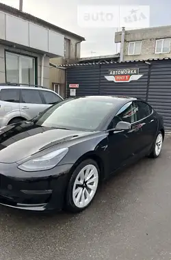 Tesla Model 3 2022 - пробіг 58 тис. км