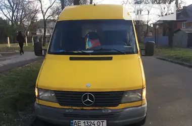 Mercedes-Benz Sprinter 1996 - пробег 591 тыс. км