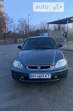 Honda Civic 1998 - пробіг 300 тис. км