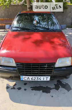 Opel Kadett  1987 - пробіг 200 тис. км