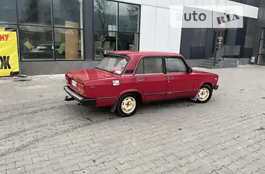 ВАЗ / Lada 2105 1986 - пробіг 260 тис. км