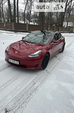 Tesla Model 3 2019 - пробіг 70 тис. км