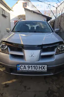 Mitsubishi Outlander 2003 - пробег 240 тыс. км