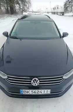 Volkswagen Passat 2015 - пробег 235 тыс. км
