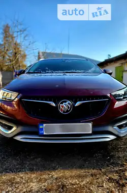 Buick Regal TourX 2018 - пробег 1 тыс. км