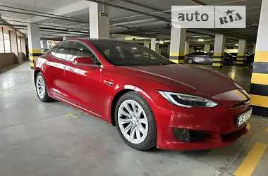 Tesla Model S 2017 - пробіг 89 тис. км