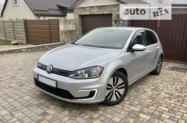 Volkswagen e-Golf 2015 - пробег 93 тыс. км
