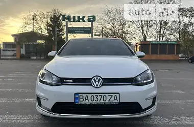 Volkswagen e-Golf 2020 - пробег 28 тыс. км