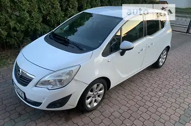 Opel Meriva 2012 - пробіг 230 тис. км