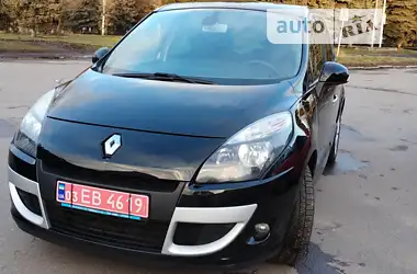 Renault Scenic 2011 - пробіг 230 тис. км