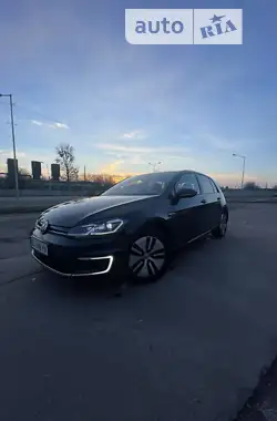 Volkswagen e-Golf 2020 - пробег 51 тыс. км