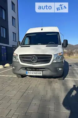 Mercedes-Benz Sprinter 2017 - пробег 433 тыс. км