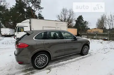 Porsche Cayenne 2013 - пробег 146 тыс. км