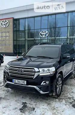 Toyota Land Cruiser 2016 - пробег 85 тыс. км