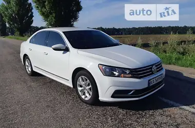 Volkswagen Passat 2016 - пробег 198 тыс. км