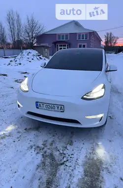 Tesla Model Y 2020 - пробіг 97 тис. км