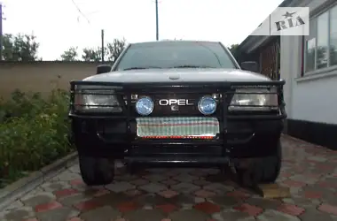 Opel Frontera  1993 - пробіг 330 тис. км