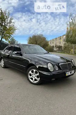 Mercedes-Benz E-Class 2001 - пробіг 480 тис. км