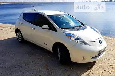 Nissan Leaf  2013 - пробег 150 тыс. км