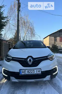 Renault Captur  2017 - пробег 100 тыс. км