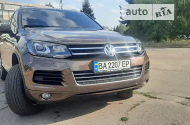 Volkswagen Touareg  2011 - пробіг 340 тис. км