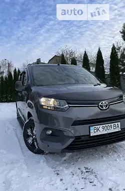 Toyota Proace City Verso 2021 - пробіг 60 тис. км