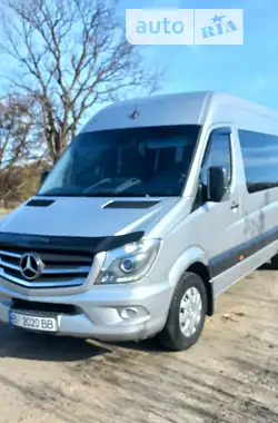 Mercedes-Benz Sprinter 2016 - пробег 498 тыс. км