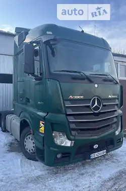 Mercedes-Benz Actros 2012 - пробег 100 тыс. км