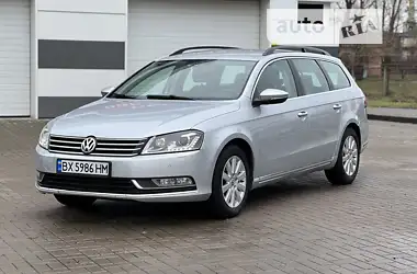 Volkswagen Passat 2011 - пробіг 272 тис. км
