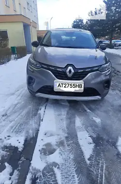 Renault Captur 2021 - пробег 23 тыс. км
