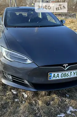 Tesla Model S 2018 - пробіг 164 тис. км