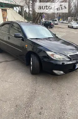 Toyota Camry 2002 - пробіг 300 тис. км