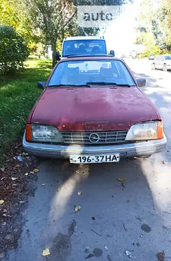 Opel Rekord 1985 - пробіг 300 тис. км