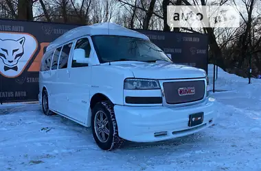 GMC Savana 2011 - пробег 74 тыс. км