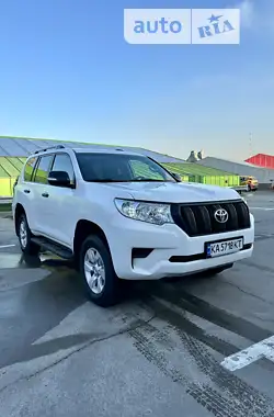 Toyota Land Cruiser Prado 2019 - пробіг 140 тис. км