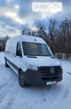 Mercedes-Benz Sprinter 2021 - пробег 57 тыс. км