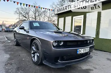 Dodge Challenger 2019 - пробіг 11 тис. км