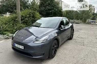 Tesla Model Y 2020 - пробіг 62 тис. км